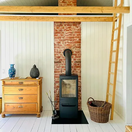 Feriehus Originalt 1930'er Traehus Naer Rude Odder